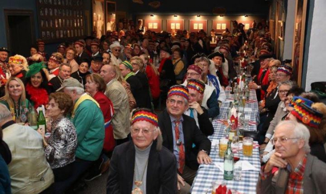 Alefanzordensverleihung am Cumpaneyabend auf Schloss Langenstein